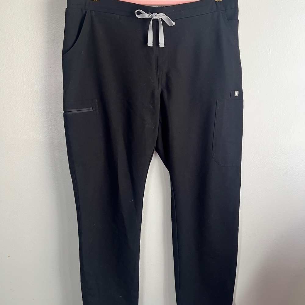 Women’s FIGs Scrub Pants Black - Large